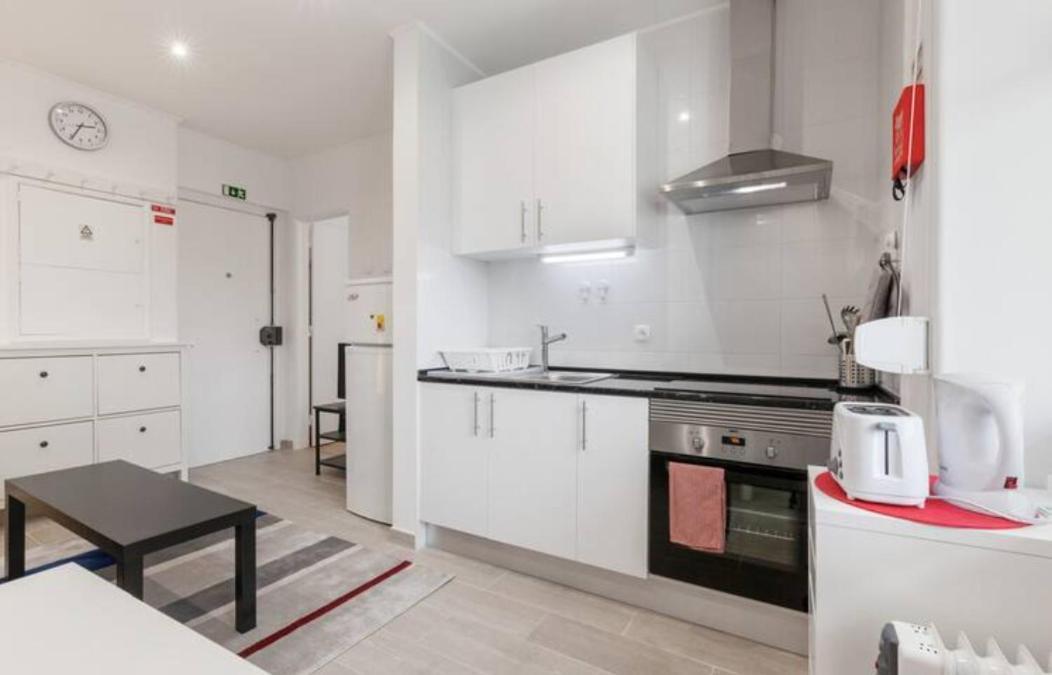 Beautiful 1 Bedroom Apartment Near Benfica Лиссабон Экстерьер фото
